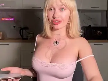 Stripchat Adult Webcams of Golden_Aline