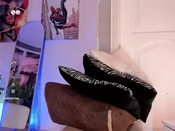 Stripchat Live Sex Cam of JUANDIAMONDS98