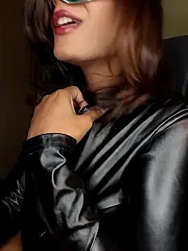 Stripchat Adult Video Chat of Queenniaa