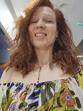 Stripchat Free Porn Cam of Exhibitionsplit