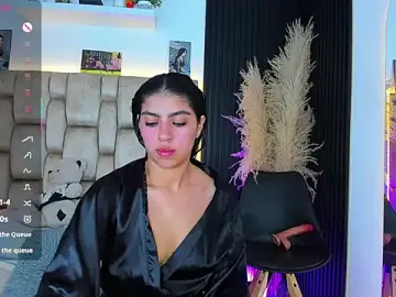 Stripchat Live Sex of little_sophie18
