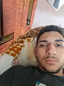Stripchat Live Sex Cam of andre_oliver2