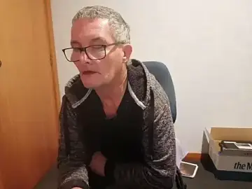 Stripchat Free Porn Cam of daddy_man