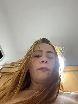 Stripchat Free Live Porn of Natigoonzalez