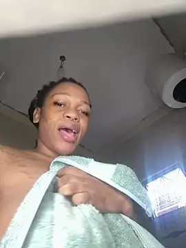 Stripchat Free Porn Cam of BonnyMolhada