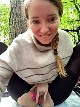 Stripchat Free Live Porn of FayeFlame
