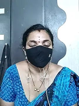 Stripchat Free Live Porn of Leela_555