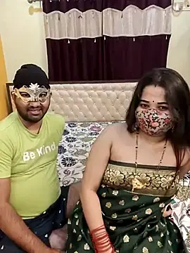 Stripchat Sex Cam of MONAJI_HOT