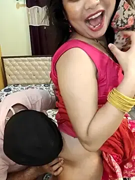 Stripchat Free Porn Cam of MONAJI_HOT