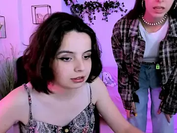 Stripchat Sex Cam of mia_mooon_