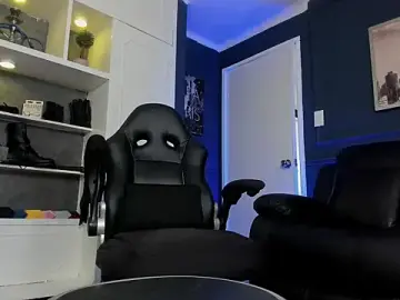 Stripchat Adult Webcam of MrFrank_tattoo