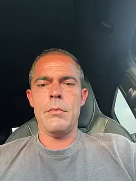 Stripchat Live Porn of Riccardo86xx