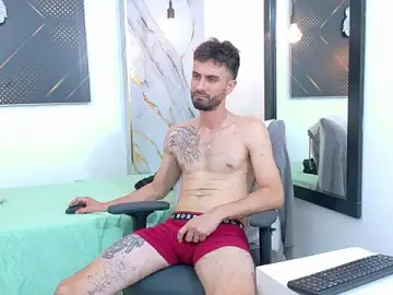 Stripchat Sex Cam of KingOfTemptation