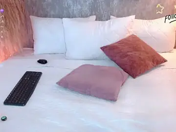 Stripchat Nude Webcam of Zoey_it