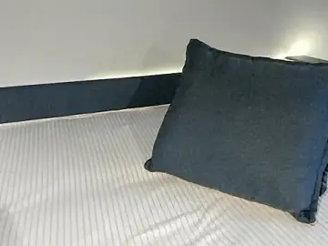 Stripchat Watch Live Sex Cams of im_lucky_adam