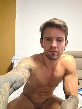 Stripchat Live Sex Cam of Mystery_Mark