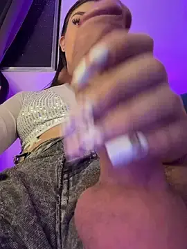 Stripchat Live Sex Cam of Camistar18