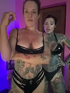 Stripchat Adult Webcams of mommyselenafit_