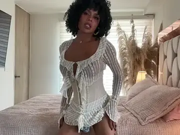 Stripchat Adult Webcam of HOT_LADY_777