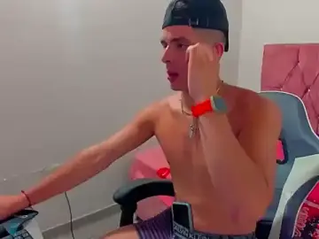 Stripchat Live Sex of elvis_luciano