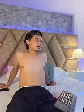 Stripchat Live Sex of SsexCouplee