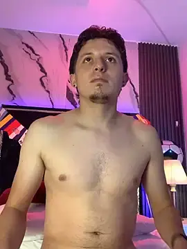 Stripchat Live Sex Cam of SsexCouplee