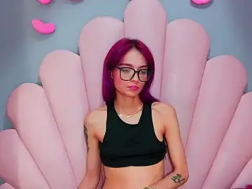 Stripchat Sex Cam of luci_miller