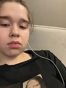 Stripchat Sex Cam of HornyGirlH