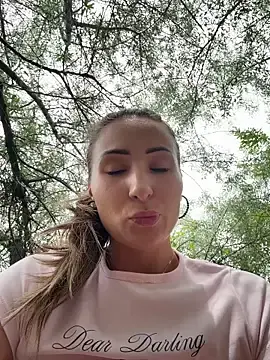 Stripchat Watch Live Sex Cams of Wonder_Kari
