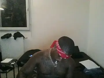 Stripchat Adult Webcam of papoupinthishit