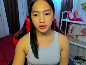 Stripchat Live Sex Cam of Urasianalodia