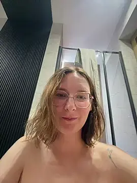 Stripchat Free Live Porn of The_Snowwhitee