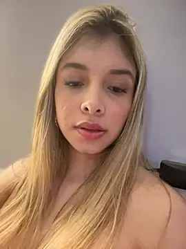 Stripchat Live Porn of carolina__star