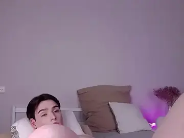 Stripchat Watch Live Sex Cams of RobbyCharming