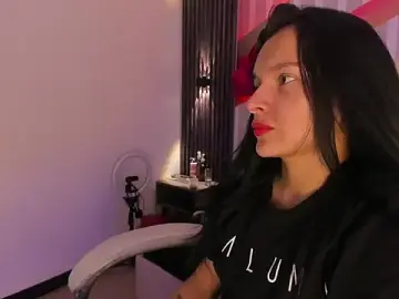 Stripchat Live Sex of _shantal_smith