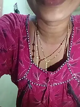 Stripchat Live Sex Cam of Kavya5500