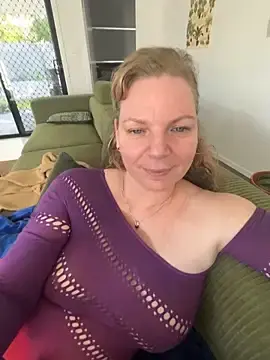 Stripchat Free Porn Cam of l4dyc4pricorn76