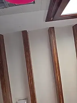 Stripchat Free Porn Cam of kylie_blck