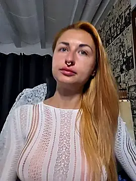Stripchat Live Sex Cam of kylie_blck