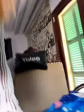 Stripchat Free Porn Cam of kylie_blck