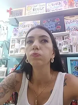 Stripchat Free Live Porn of LunaZambrano