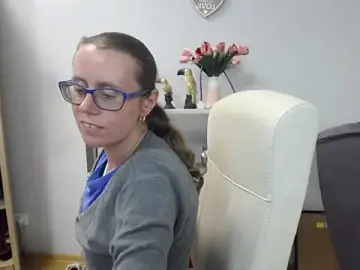 Stripchat Nude Webcam of sweetxLizzy
