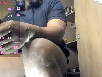 Stripchat Adult Webcam of thomas_santtos1
