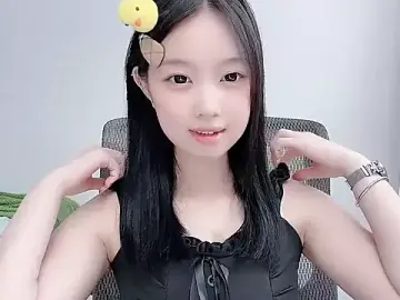 Stripchat Live Sex Cam of Yoyo33355