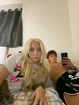 Stripchat Sex Cam of SofiaNLukaBabe