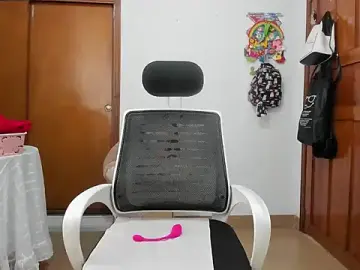 Stripchat Free Porn Cam of Adele_johnsonn1