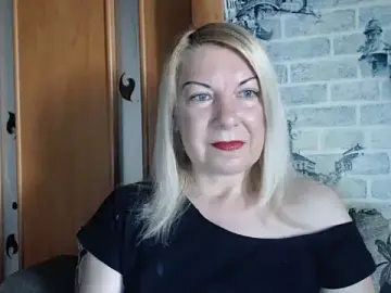 Stripchat Free Live Porn of Lillia_Ray