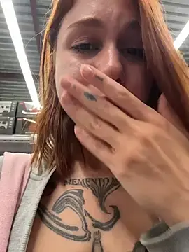 Stripchat Sex Cam of RosieSecret