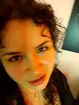 Stripchat Sex Cam of SeleneLuminari8
