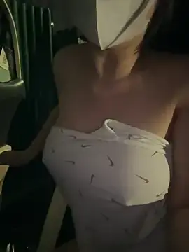Stripchat Free Porn Cam of Meii-meyy